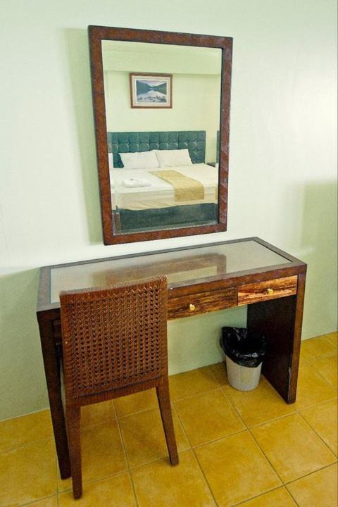Danao Coco Palms Resort Себу Номер фото